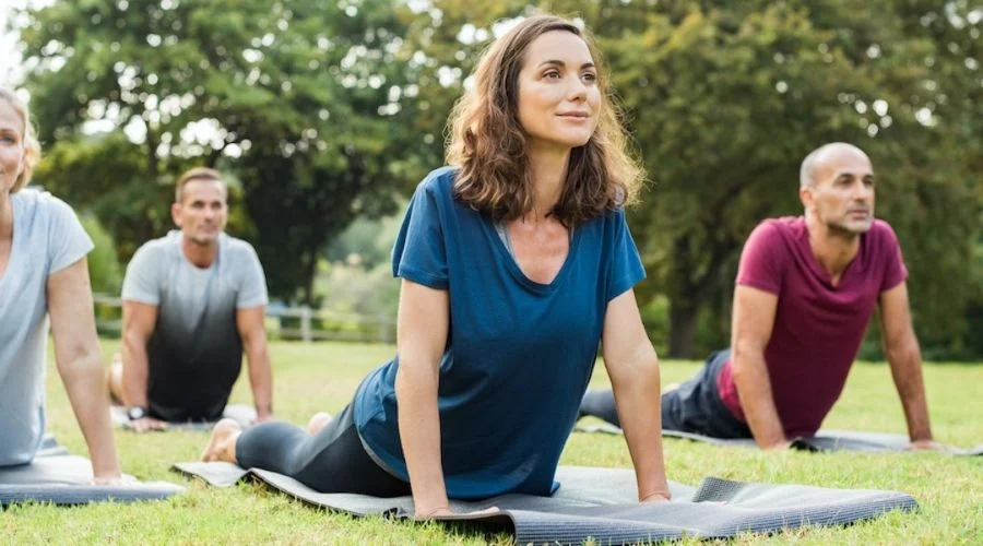 What is a Light Bladder Leakage, its Causes & Treatments?
